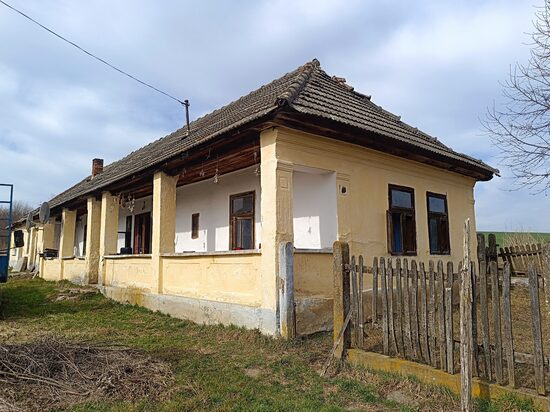 Szászfán eladó kedvező áron parasztház